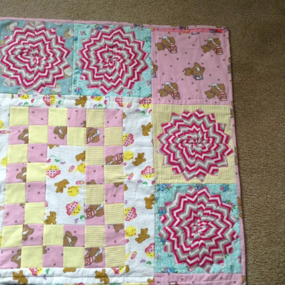 NWOT Handmade Baby Quilt Blanket Scrappy Flannel Multicolored Quilted Bedding - Picture 3 of 7